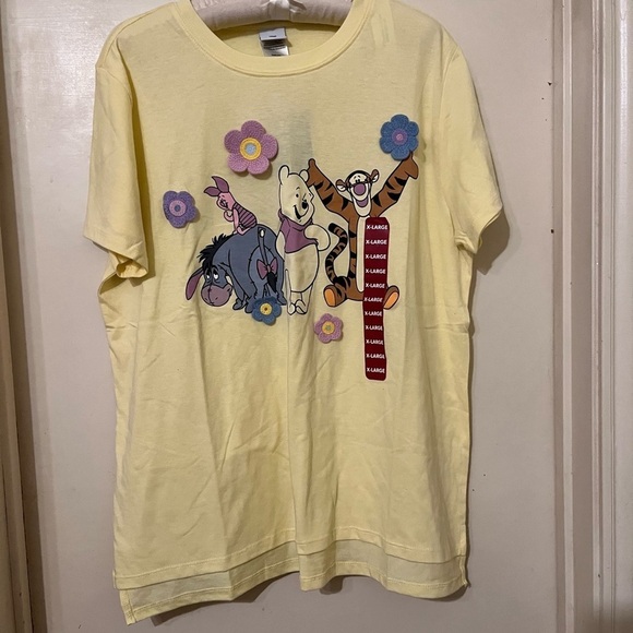 NWT woman’s Winnie the Pooh crochet character tee - Picture 6 of 7
